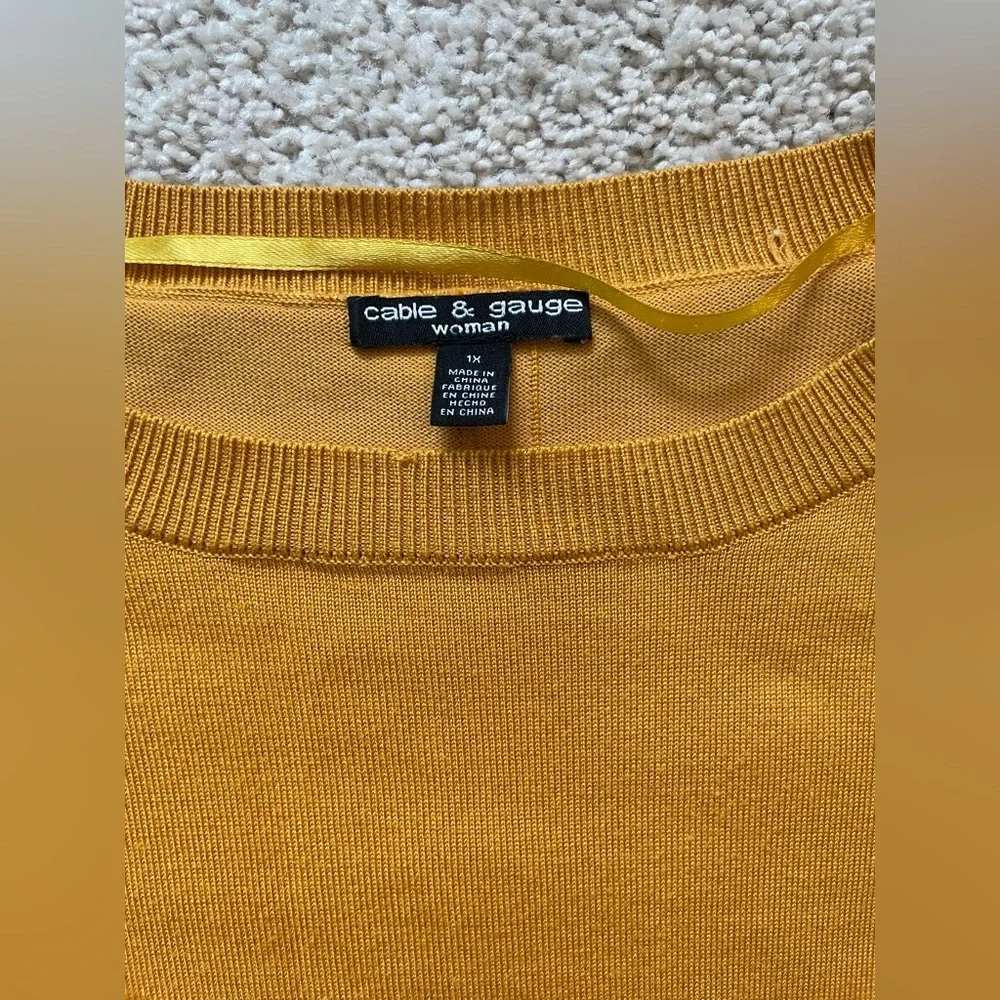 Women’s Plus Blouse - Picture 2 of 6